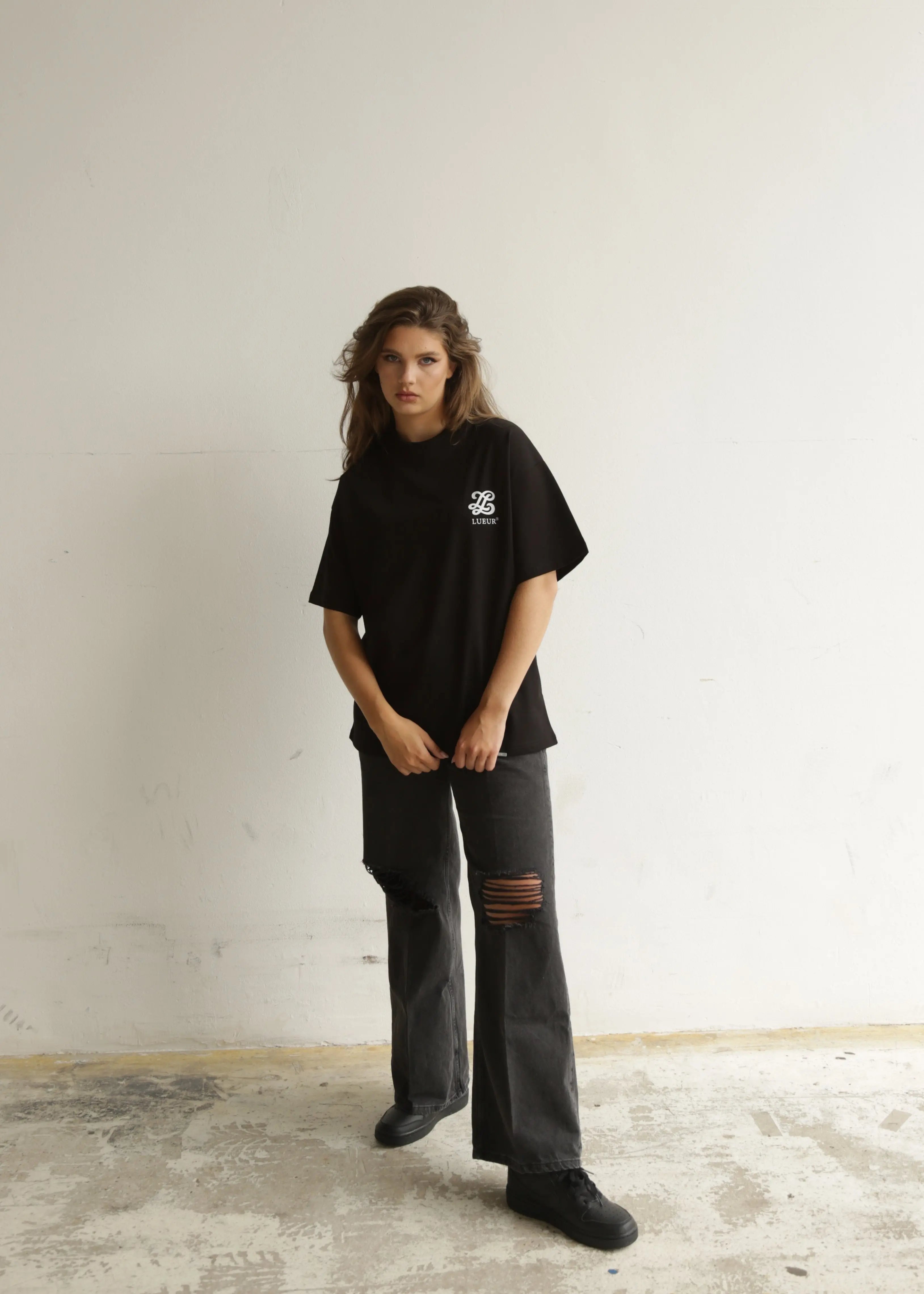 Monogram t-shirt Lueur Clothing