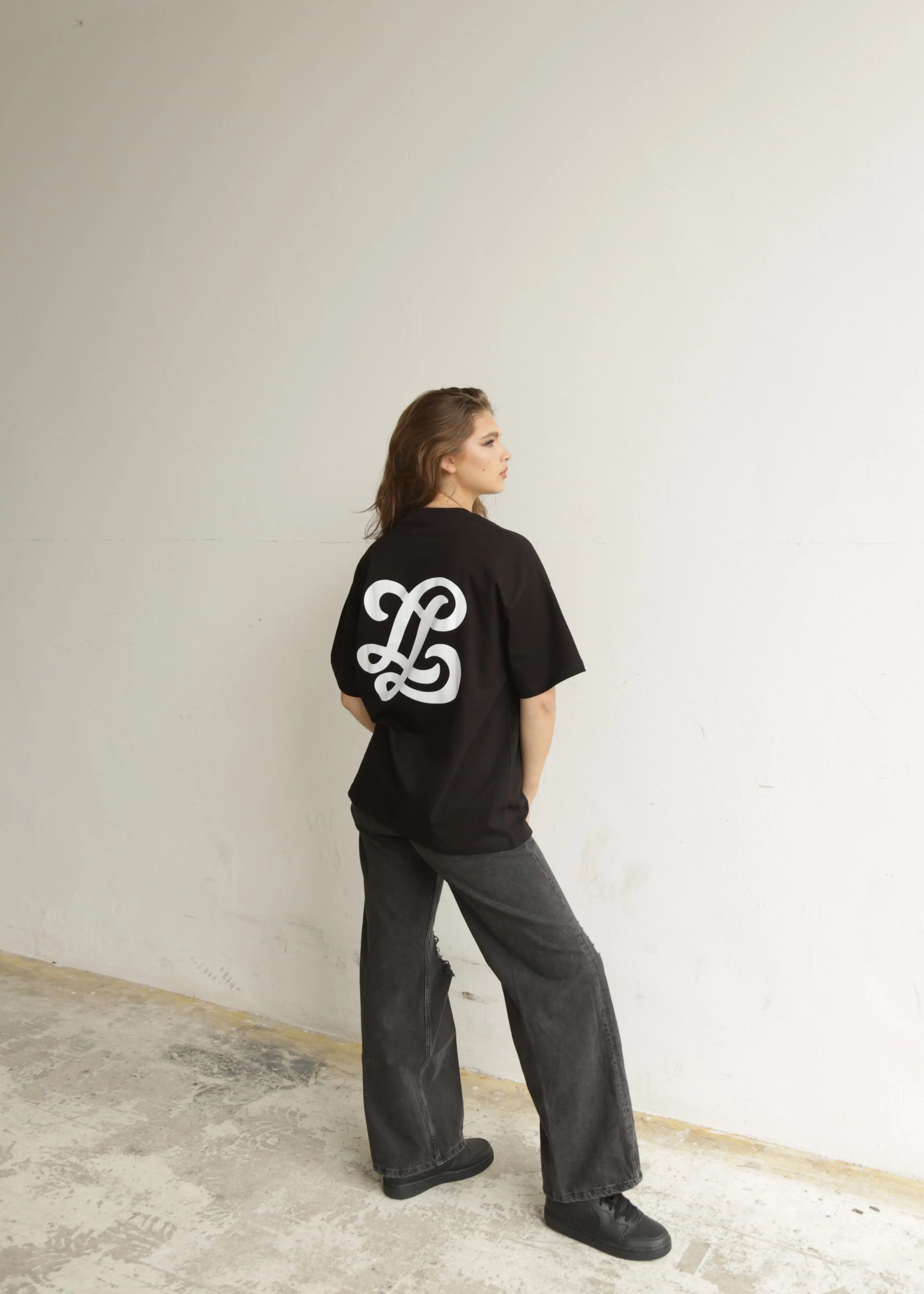 Monogram t-shirt Lueur Clothing