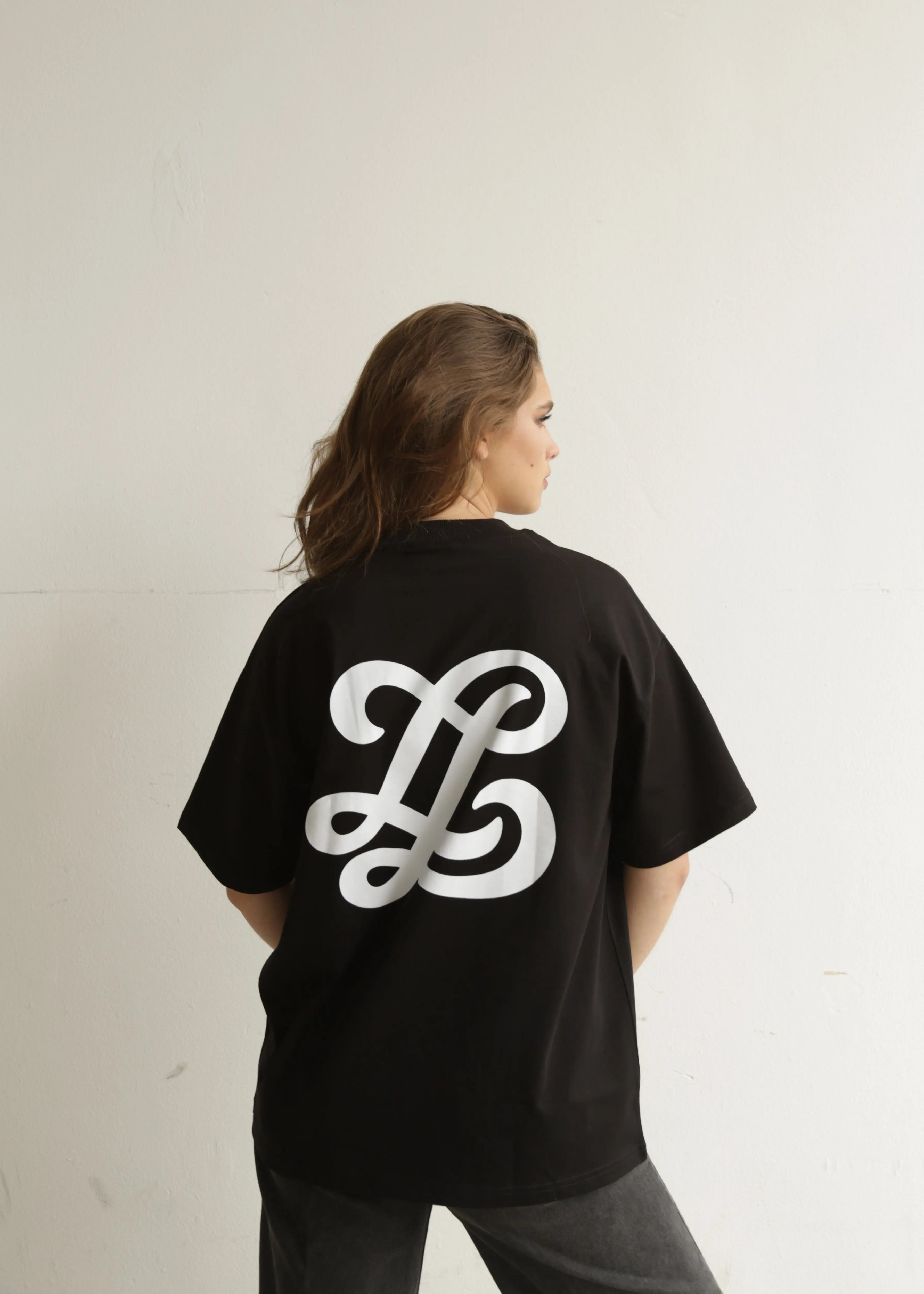 Monogram t-shirt Lueur Clothing