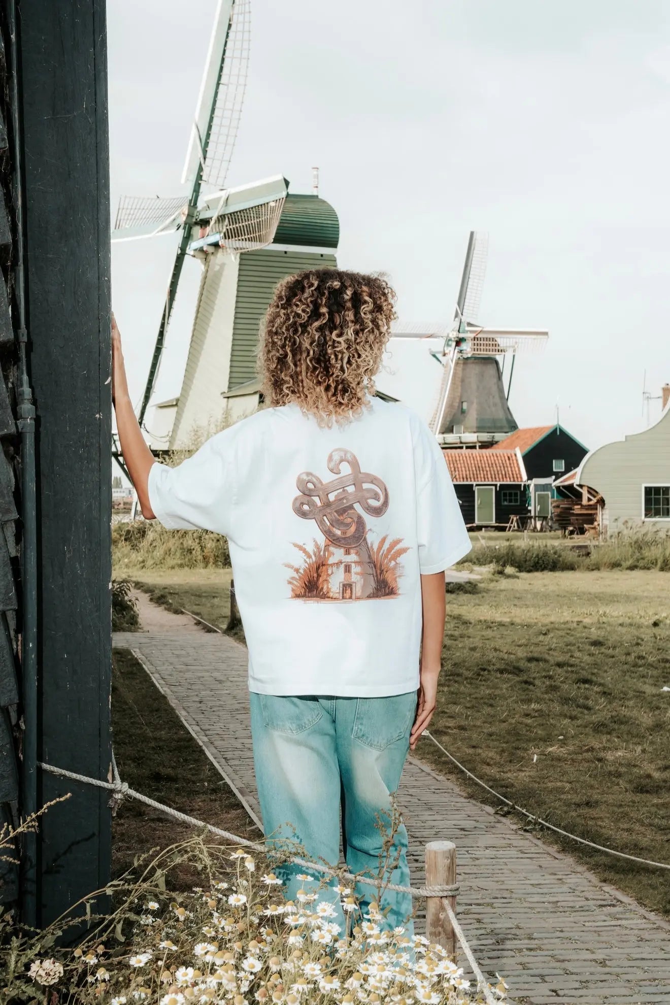 Windmill t-shirt Lueur Clothing